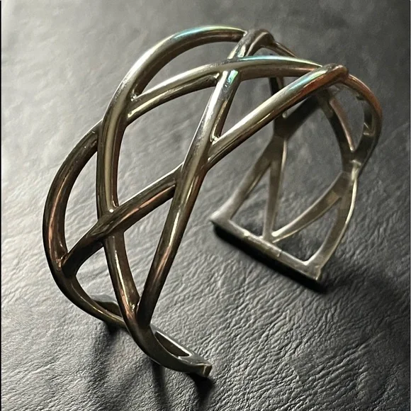 Tiffany & Co. Sterling Celtic Knot Cuff Bracelet, Rare and Retired - Picture 2 of 6
